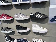 -ABC MART(心斎橋店)