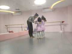 -舞研舞蹈培训(魏公村校区)