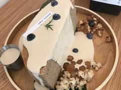 -半勺舒舒生日蛋糕店