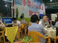 大堂-胖哥八兄弟大排挡(植村店)