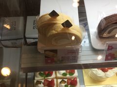 -花花卷卷·鲜食蛋糕(静安久光百货店)