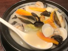 -港丽餐厅(高德置地店)