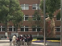 -南京外国语学校(仙林分校西区)