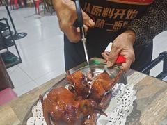 红烧乳鸽-石岐乳鸽村(南海第三分店)