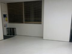 -卡罗酒店(东门晒布地铁站店)