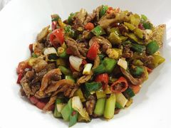酸辣椒炒鸡杂-建辉湖南土菜馆(南大街店)