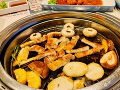 -韩香福烤肉庄园(华夏路店)