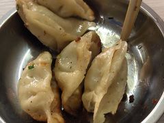 -黄阿姨锅贴大王(万航渡路店)