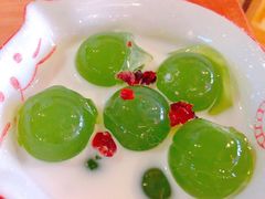 翡翠初雪蔓越莓冰粉-咕嘟草帽鱼·牛奶一样的鲜鱼汤(包河万达广场创始店)