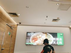 -蒙自源米线大王(东站店)