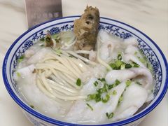 -何记鳝鱼面馆(开发区分店)