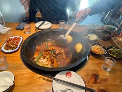 -晨皓祥人民公社铁锅炖菜(西华苑店)