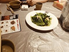 -肥肥虾庄·金牌油焖大虾(沙湖店)
