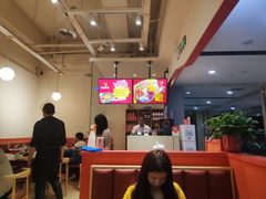 大堂-鸡遇虾煲干锅火锅(小寨金莎店)