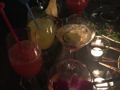 -Chom Cafe and Restaurant