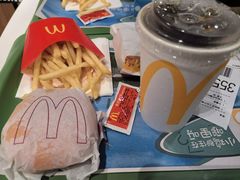 -麦当劳(虹口星荟中心店)