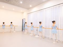 -星光舞蹈艺术中心