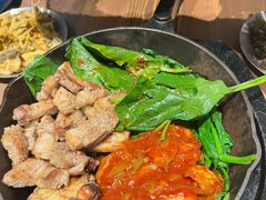 铁锅炭烤五花肉-INSA Korean Bistro饮鲨韩食酒馆