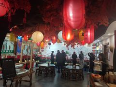 -德彪酒馆围炉串串