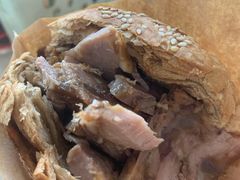 -洪峰浩老北京烧饼夹肉(角门路店)