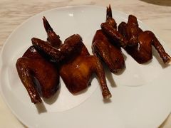脆皮妙龄鸽-新荣记(新源南路店)