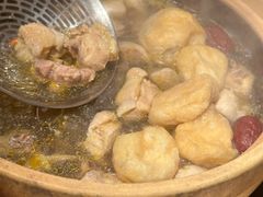 -邹开喜·炭炉鸡煲·海鲜火锅(虹口足球场店)