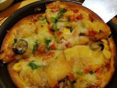 金枪鱼海鲜至尊披萨-豪味家(广益哥伦布店)
