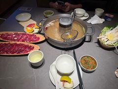 -左庭右院鲜牛肉火锅(浦江欢乐颂店)