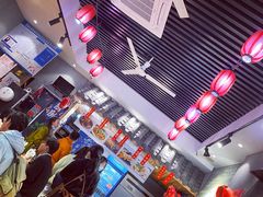 大堂-爆炸头阿姨小四川正宗川味小吃(无任何分店)