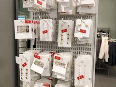 -H&M(鹏欣水游城店)