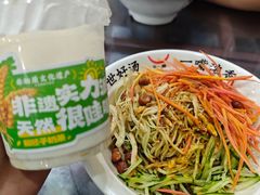 -牛一嘴·兰州牛肉面·大盘鸡(财富中心店)