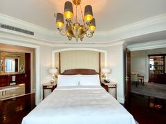 -广州富力丽思卡尔顿酒店