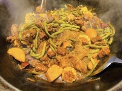 -山河屯铁锅炖(哈西站店)