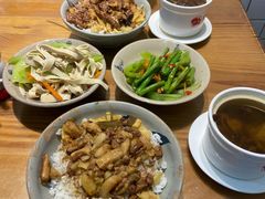 -红猪卤肉饭(大西洋美食城店)