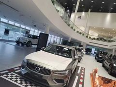 -杭州中沃沃尔沃4S店(滨江区店)