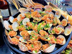 -何师烧烤Pro ·江湖川菜·小龙虾·精酿啤酒(太古里旗舰店)