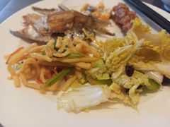 -南郊宾馆·风味自助餐厅·山东十六地市特色菜
