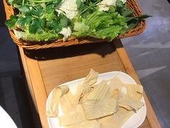 -四季喧黔味豆米火锅(万达广场店)