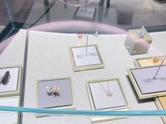 -梵克雅宝(国贸商城店)