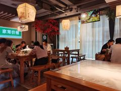 大堂-绿草地·湘菜(喜盈门店)