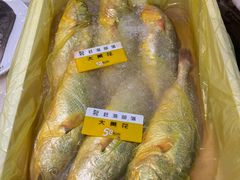 -赶海部落海鲜城(海阳路店)