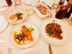 盘煎烟熏三文鱼-上海和平饭店华懋阁 Cathay Room