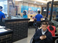-达美乐比萨(南京路店)