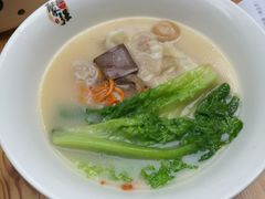 云吞鸡煲翅-香港聚强佛跳墙(淘金店)