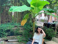 门口等位中-Metal hands·铁手咖啡