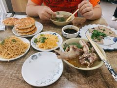 炝拌土豆丝-吃不够开口馅饼店(小西路店)