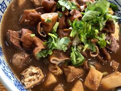 卤煮火烧-门框胡同百年卤煮(新街口店)