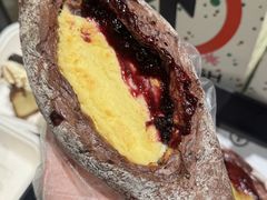 -HOT CRUSH趁热集合·现烤面包(上海环球港店)
