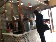 -牡丹广场薛栓子擀面皮大王