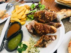 -Chom Cafe and Restaurant